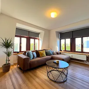 Cozy Near Center By R&l Deutschland